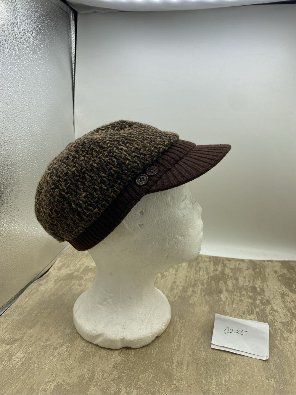David & Young D&Y Brown /Beige Newsboy Cap Hat Women’s Sweater W/2- Buttons OS